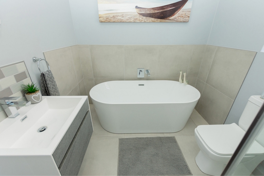 4 Bedroom Property for Sale in Myburgh Park Western Cape